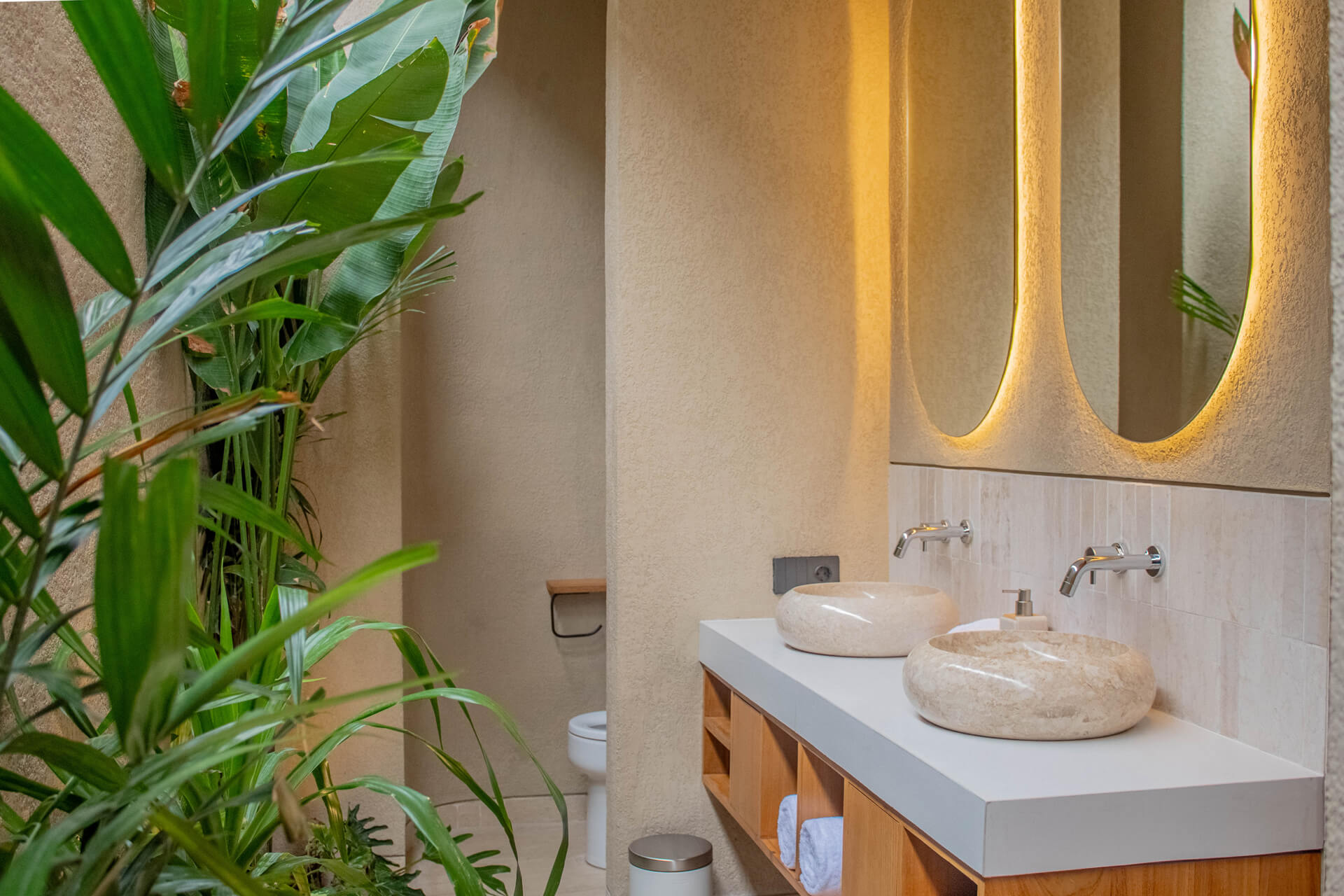 Antonella-Villa-One-16-Bathroom