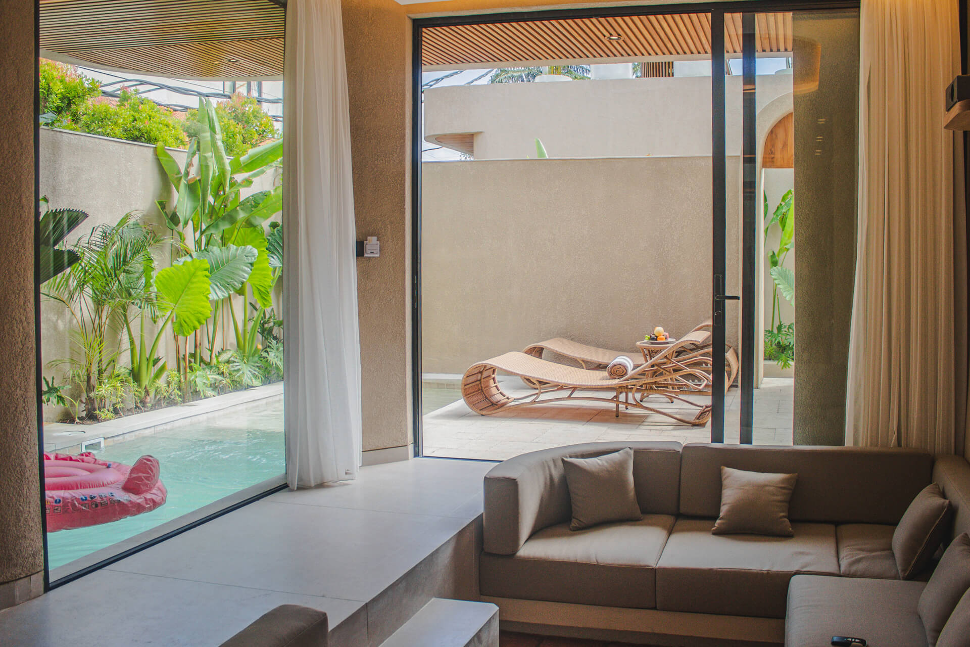 Antonella-Villa-Two-09-Livingroom