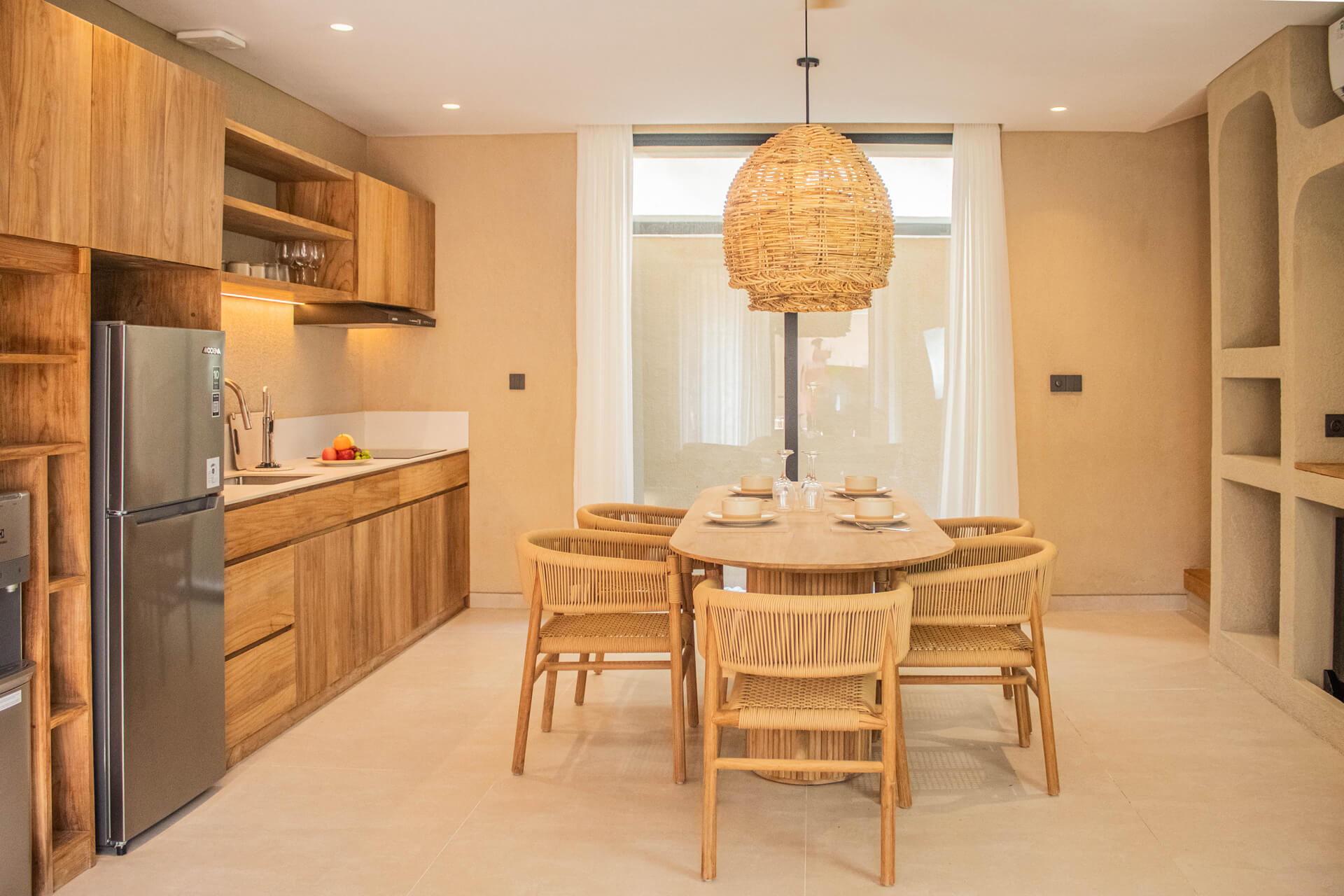Antonella-Villa-Two-13-Diningroom-Kitchen